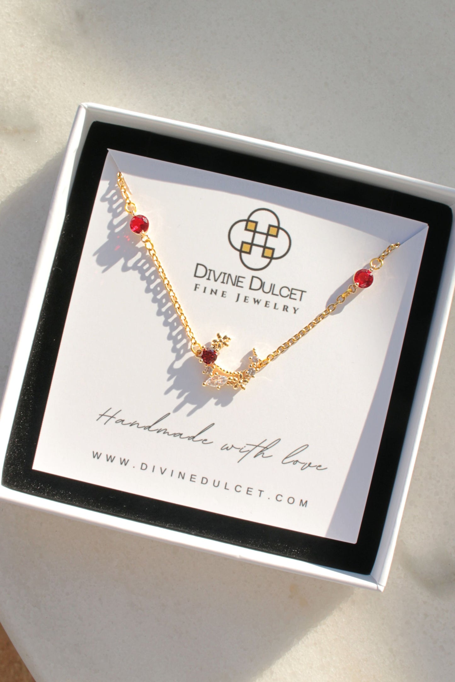 "Sprookjestuin" 24K Rood CZ Ketting