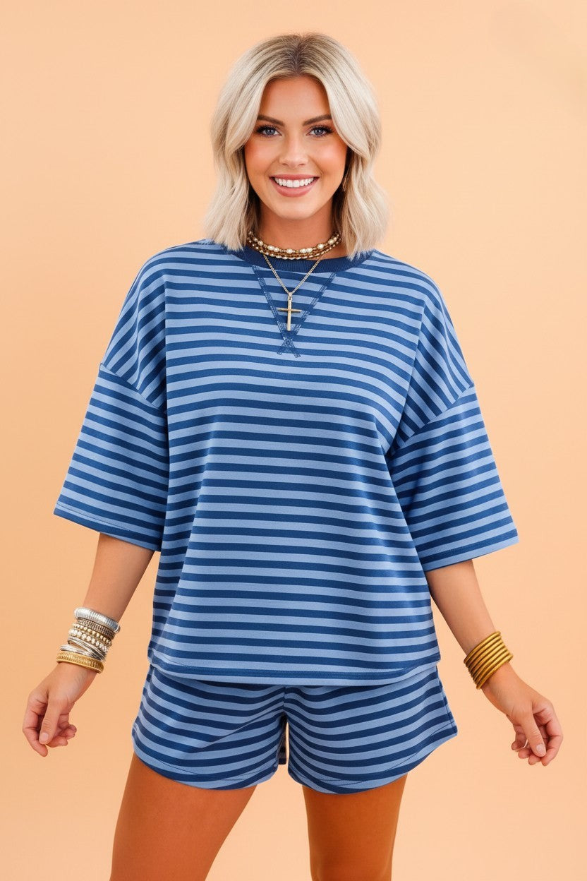 Set van gestreepte top met korte mouwen en high waist short