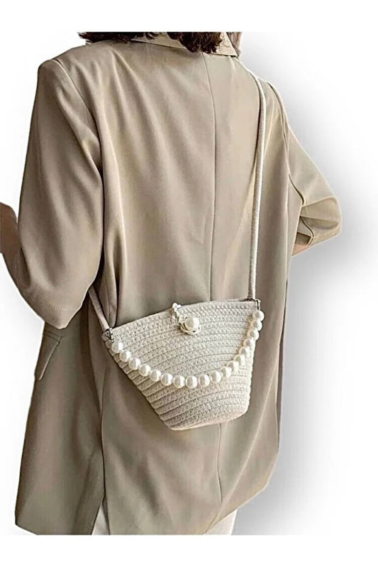 Witte schoudertas voor dames met pareldesign elegante baguettetas