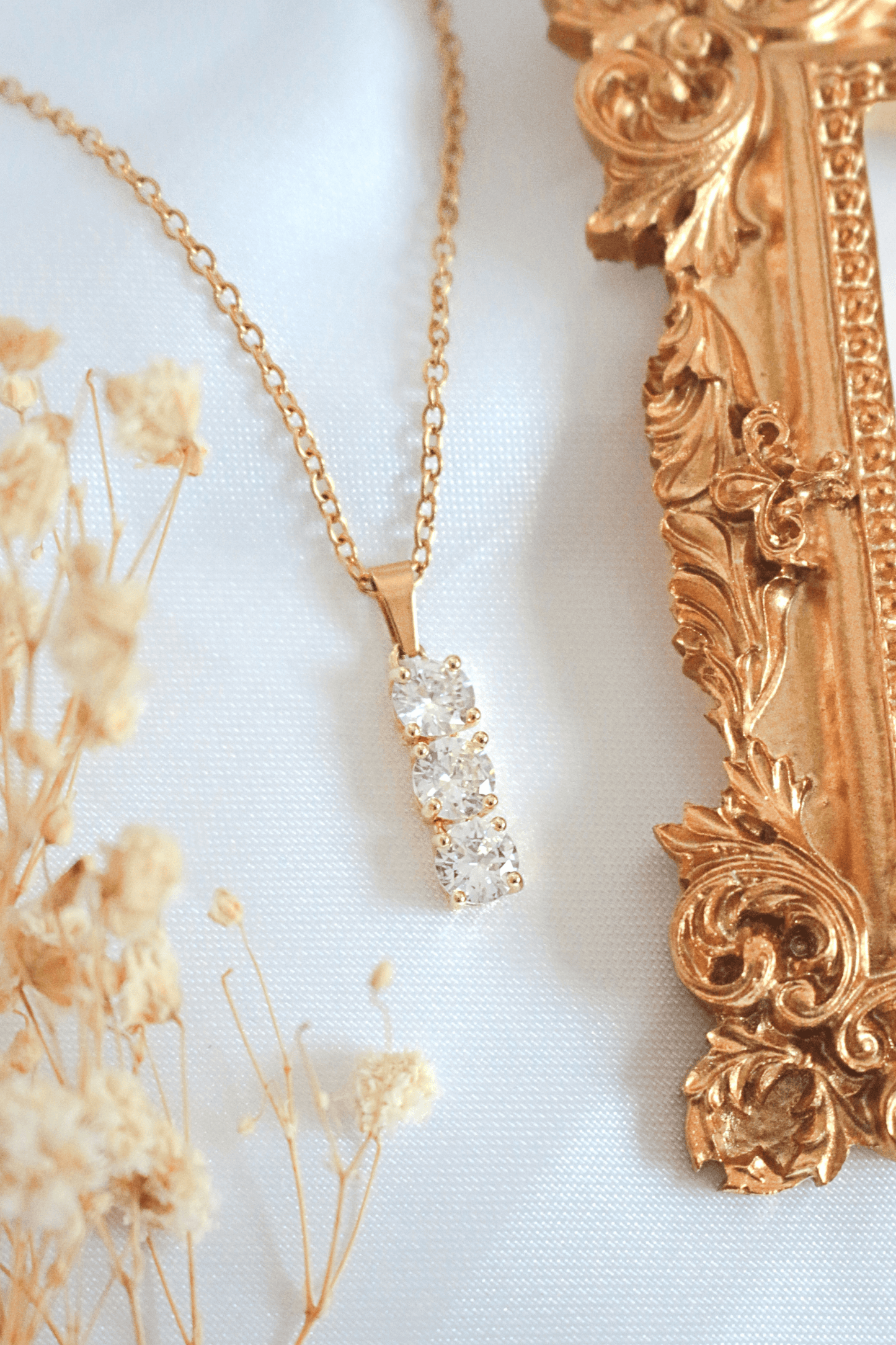 Halsband med droppe i 24 karats cubic zirconia
